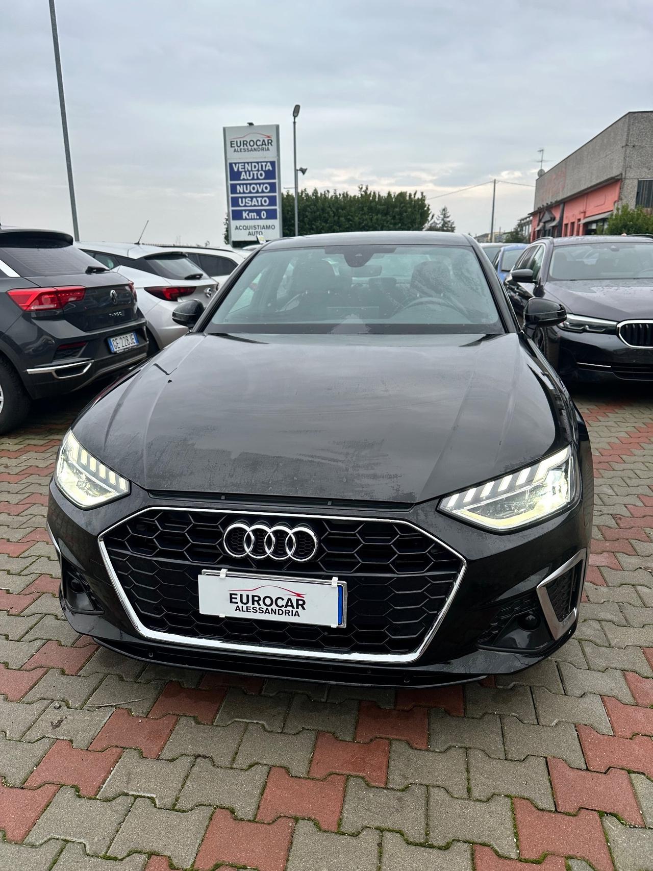 Audi A4 35 TDI/163 CV S tronic line edition