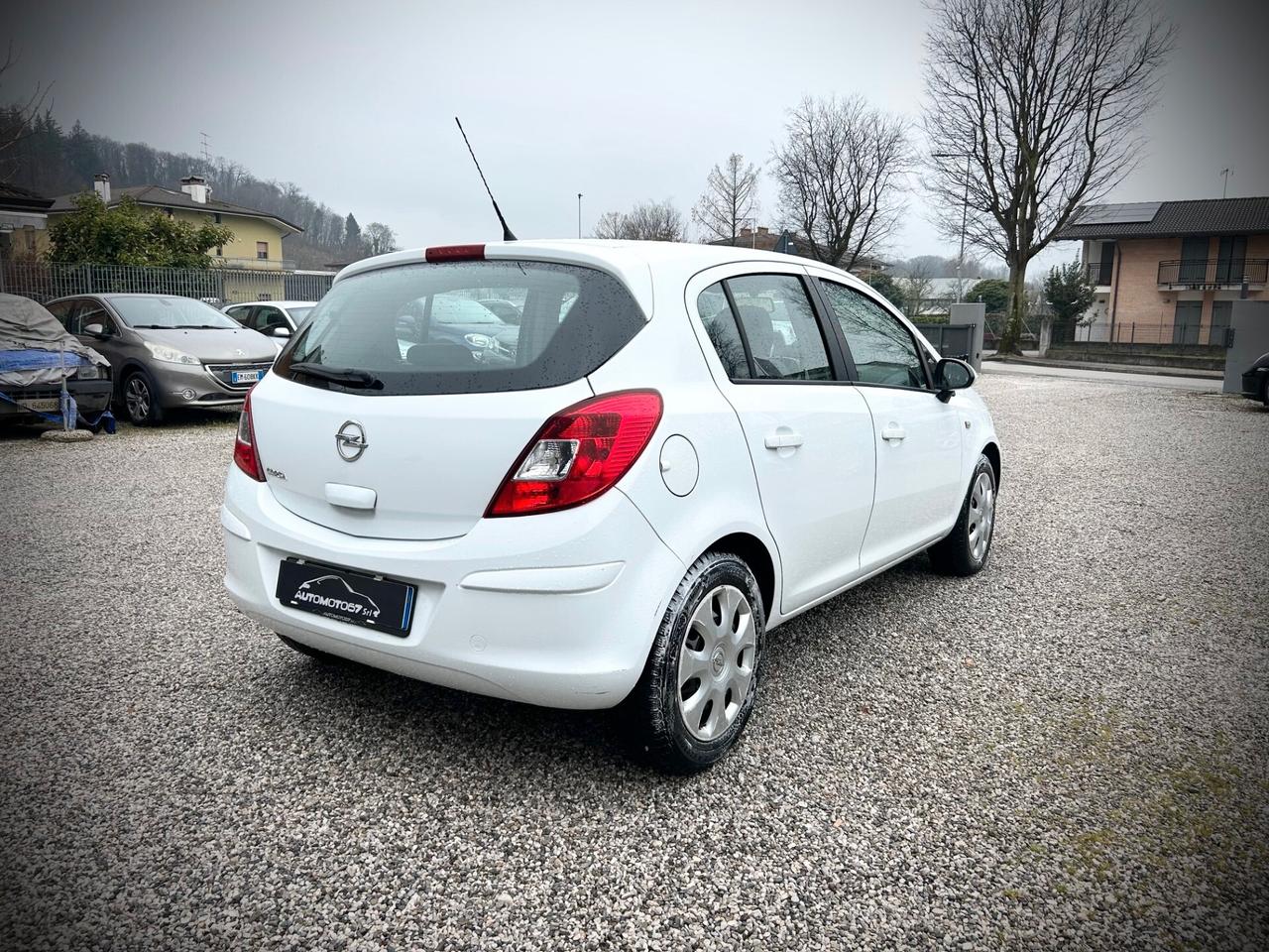 Opel Corsa 1.2 5 p UNIPROPRIETARIO-NEOPATENTATI