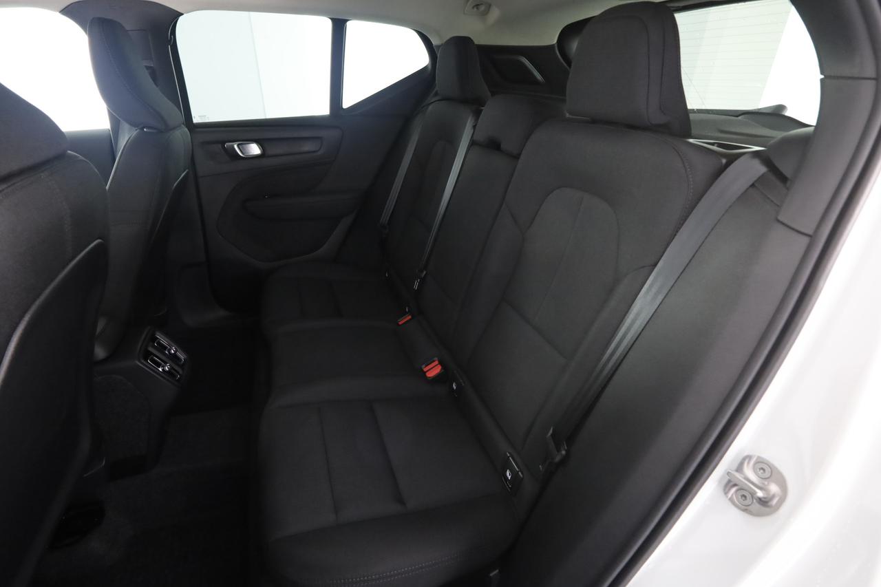 VOLVO XC40 (2017--->) XC40 B3 automatico Essential