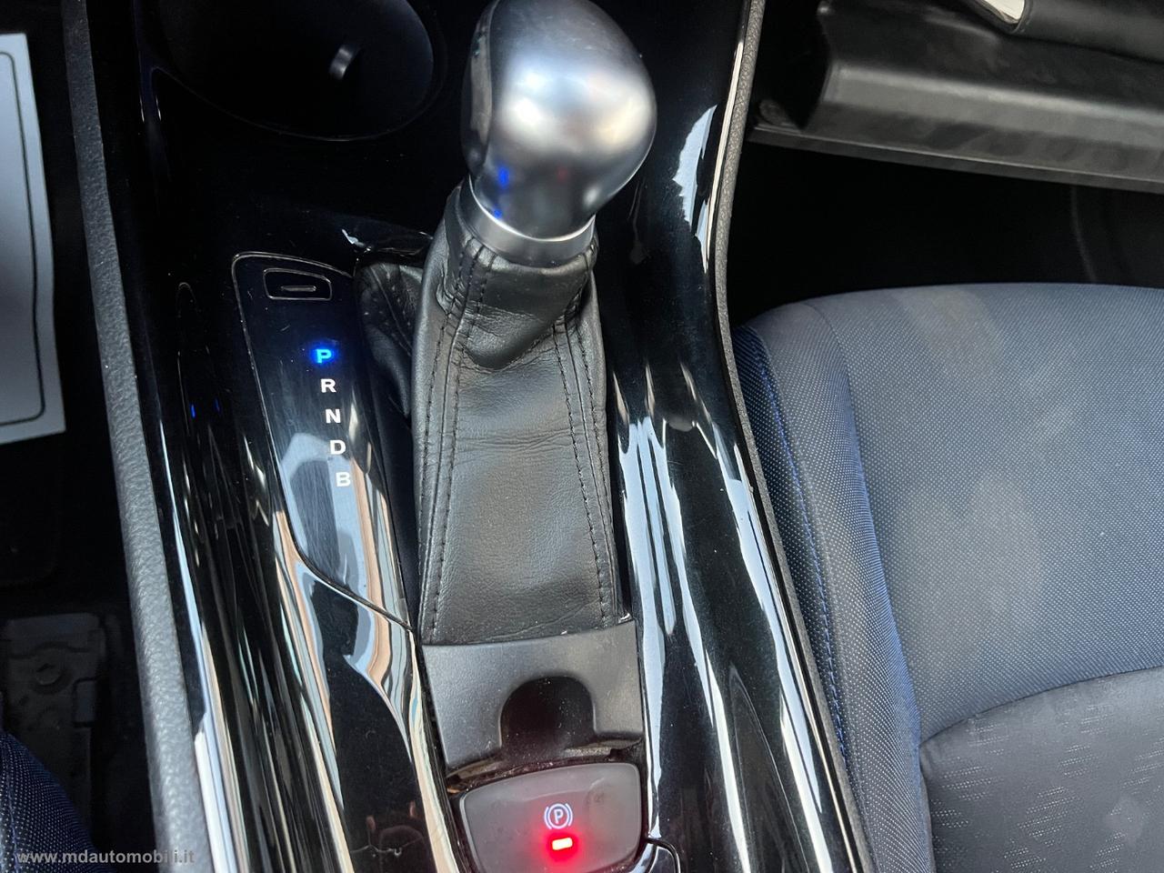TOYOTA C-HR 1.8 Hybrid E-CVT Style NAVI CAMERA TAGLIANDI TOYOTA