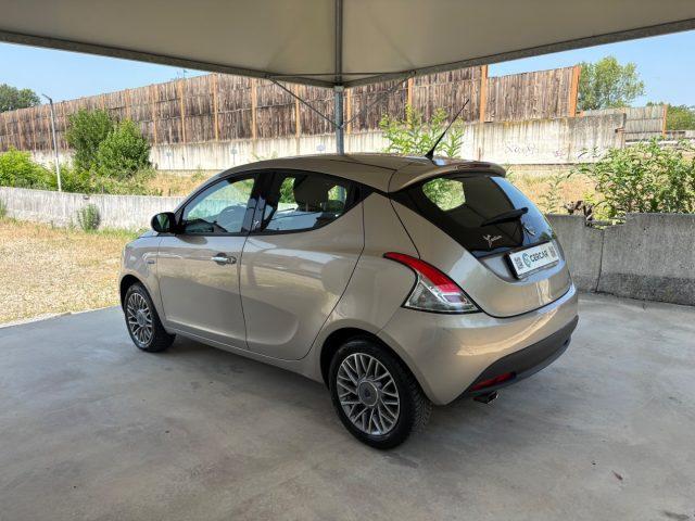 LANCIA Ypsilon 0.9 TwinAir 85 CV 5 porte Gold AUTOMATICA