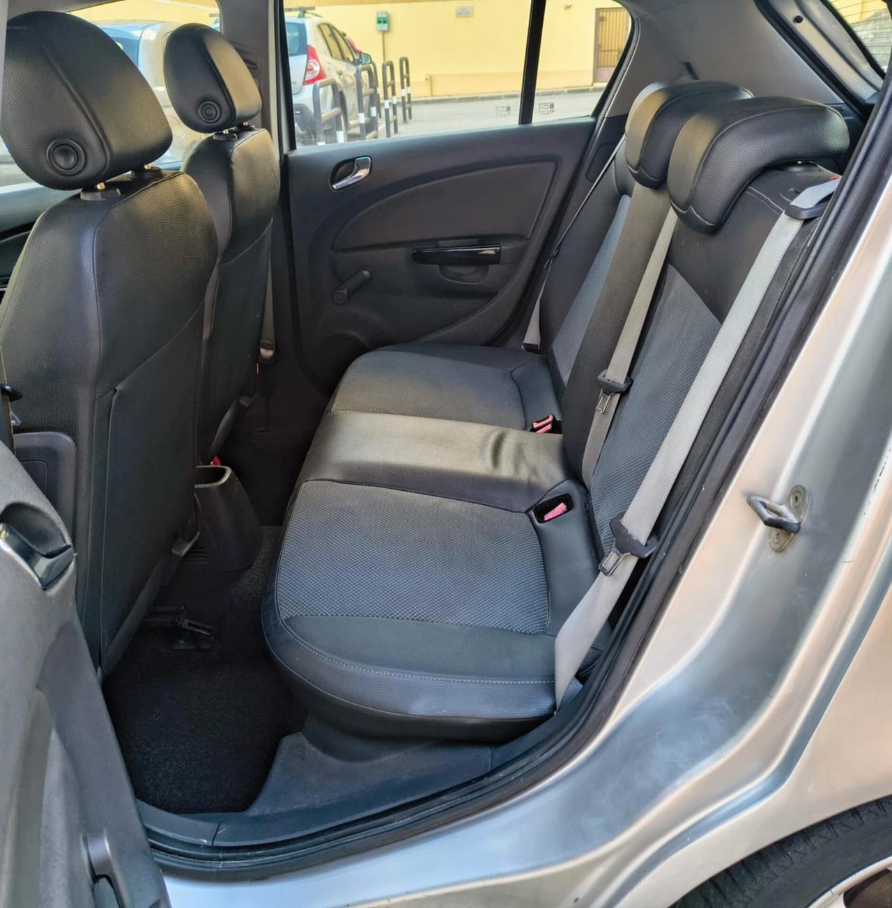 Opel Corsa 1.3 CDTI 75CV 5 porte Enjoy - KM 144000