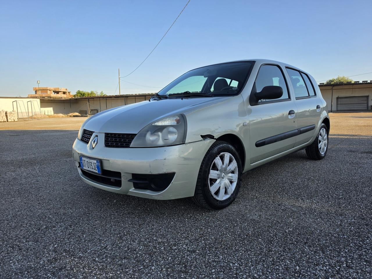 Renault Clio 1200 benzina gpl
