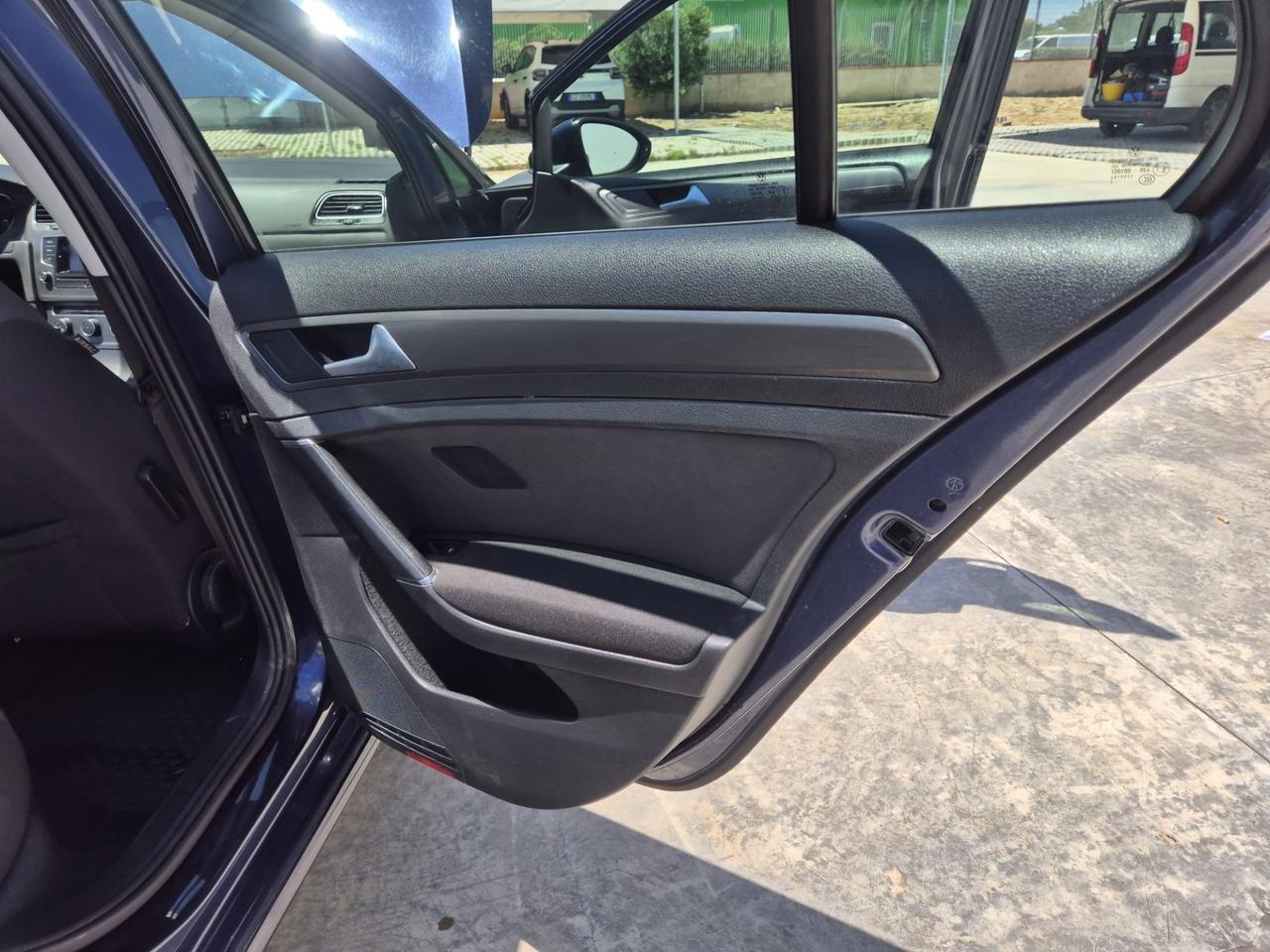 Volkswagen Golf 1.6 TDI 5p. Highline BlueMotion
