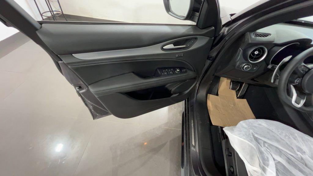 Alfa Romeo Stelvio 2.2 TD 210 CV AT8 Q4 Veloce
