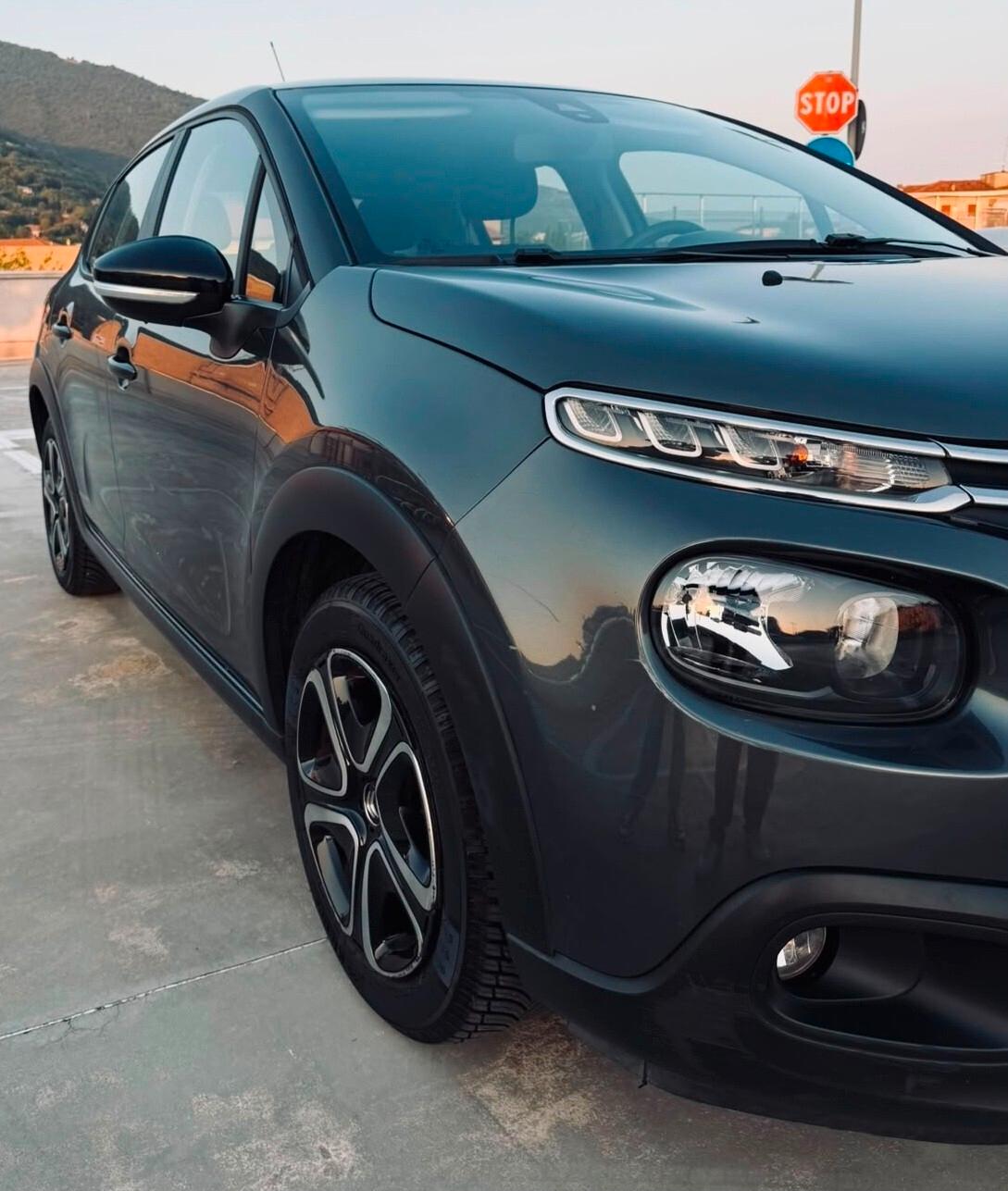 Citroen C3 PureTech 82 Shine GUIDABILE DA NEOPATENTATI
