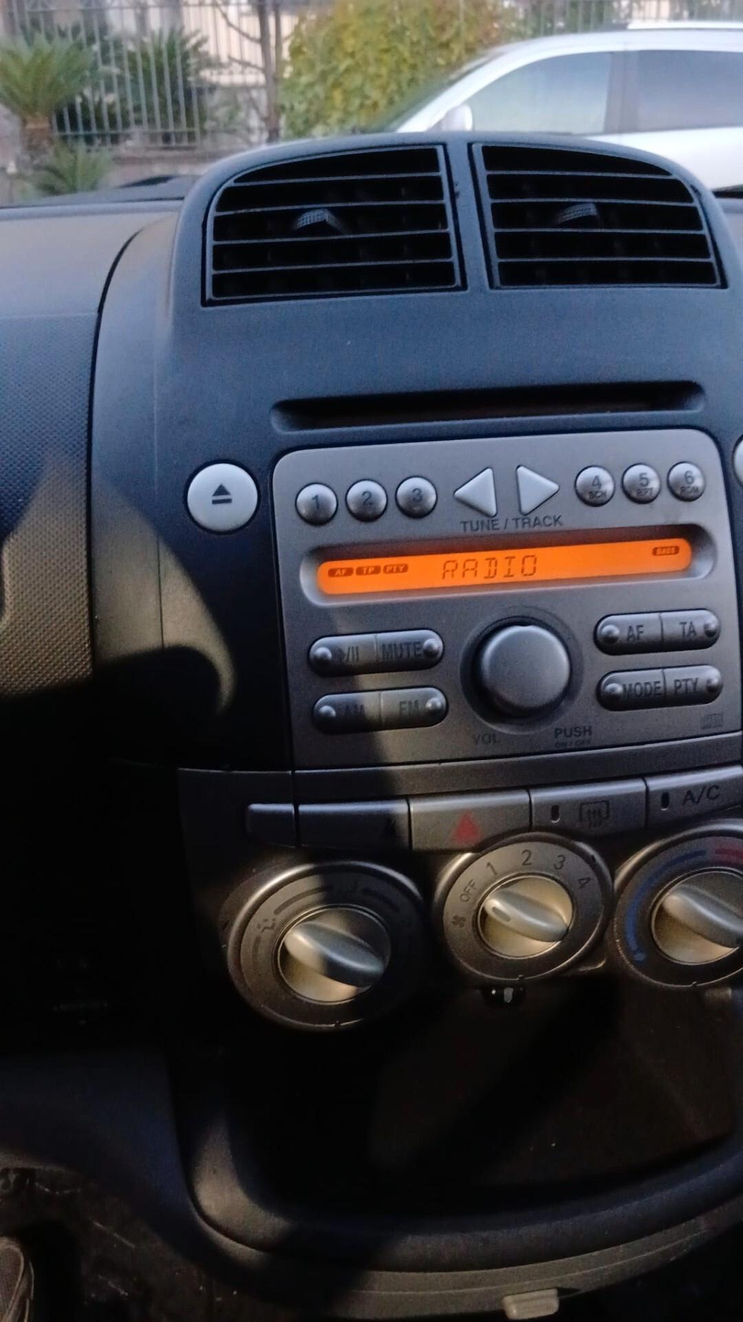 Daihatsu Sirion 1.0 Hiro Green Powered