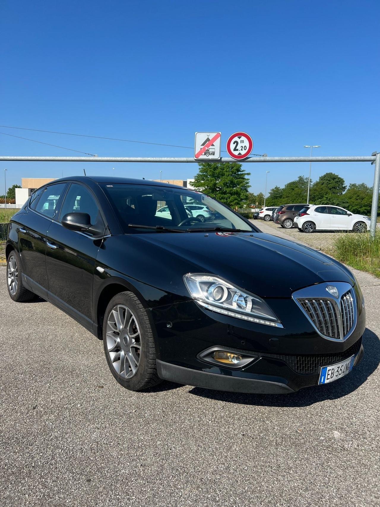 Lancia Delta 1.4 T-Jet 120 CV Platino Ecochic GPL