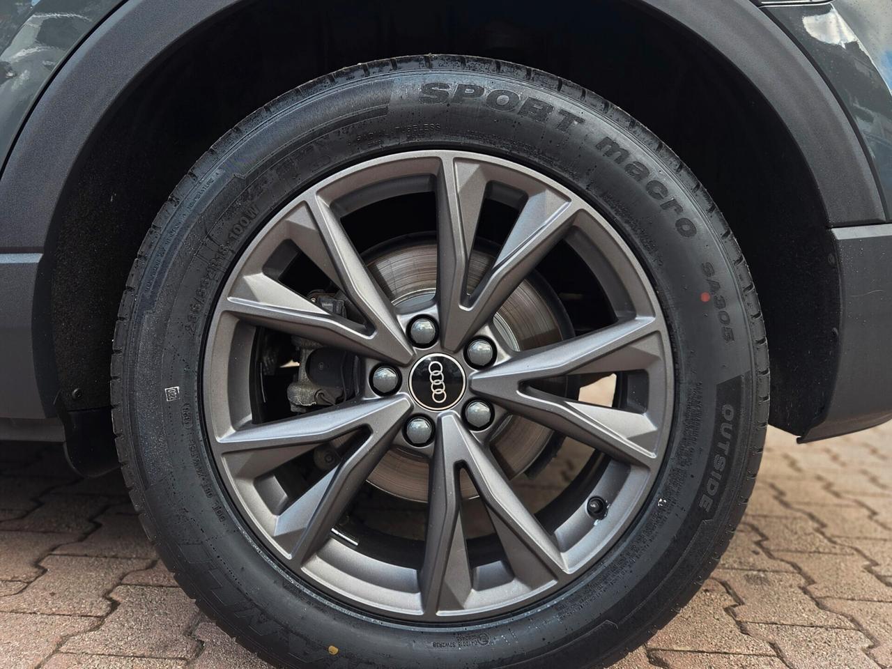 Audi Q3 35 TDI S tronic 150 cv Business