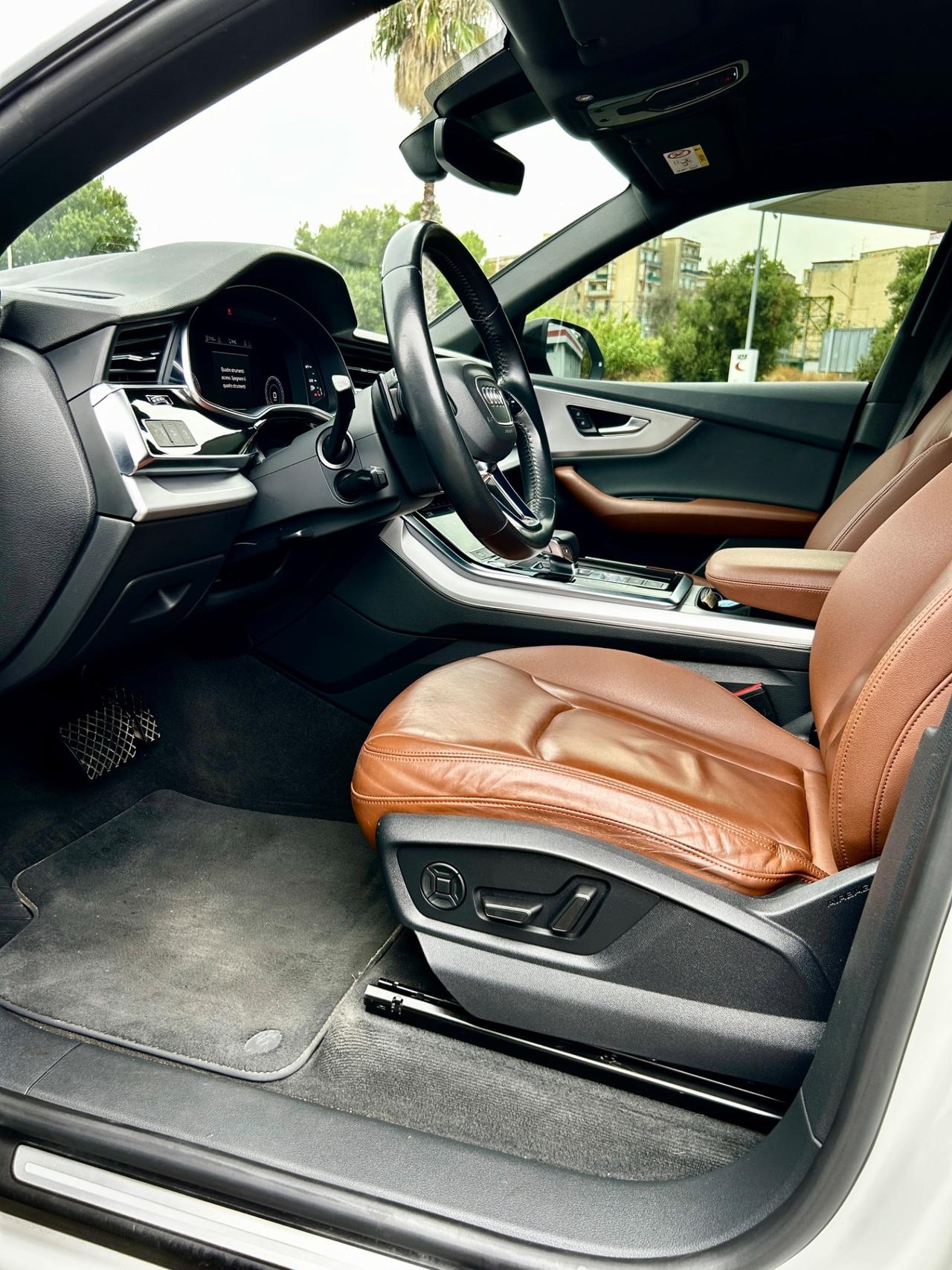 Audi Q8 50 TDI 286 CV quattro tiptronic Sport