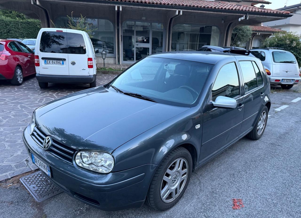 Volkswagen Golf 1.6 16V cat 5 porte Highline