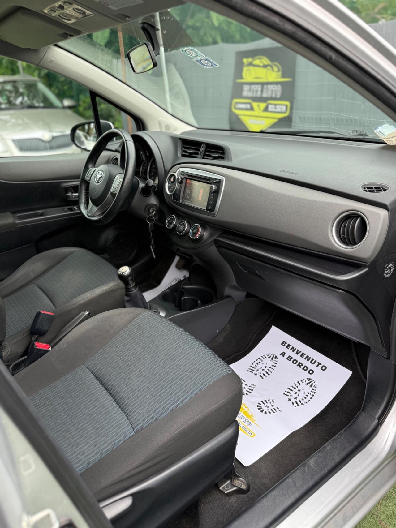 Toyota YARIS 1.0 BENZINA LOUNGE RETROCAMERA FULL