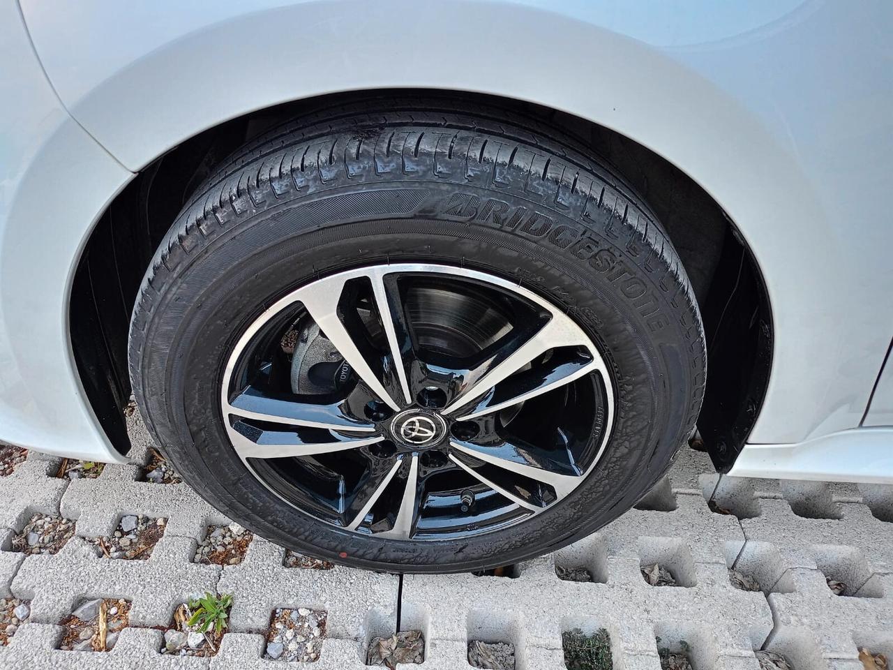 Toyota Yaris 1.0 5 porte Trend