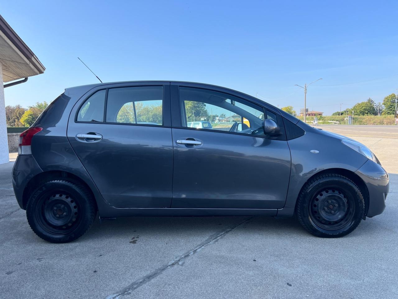 Toyota Yaris 1.3 5 porte Sol