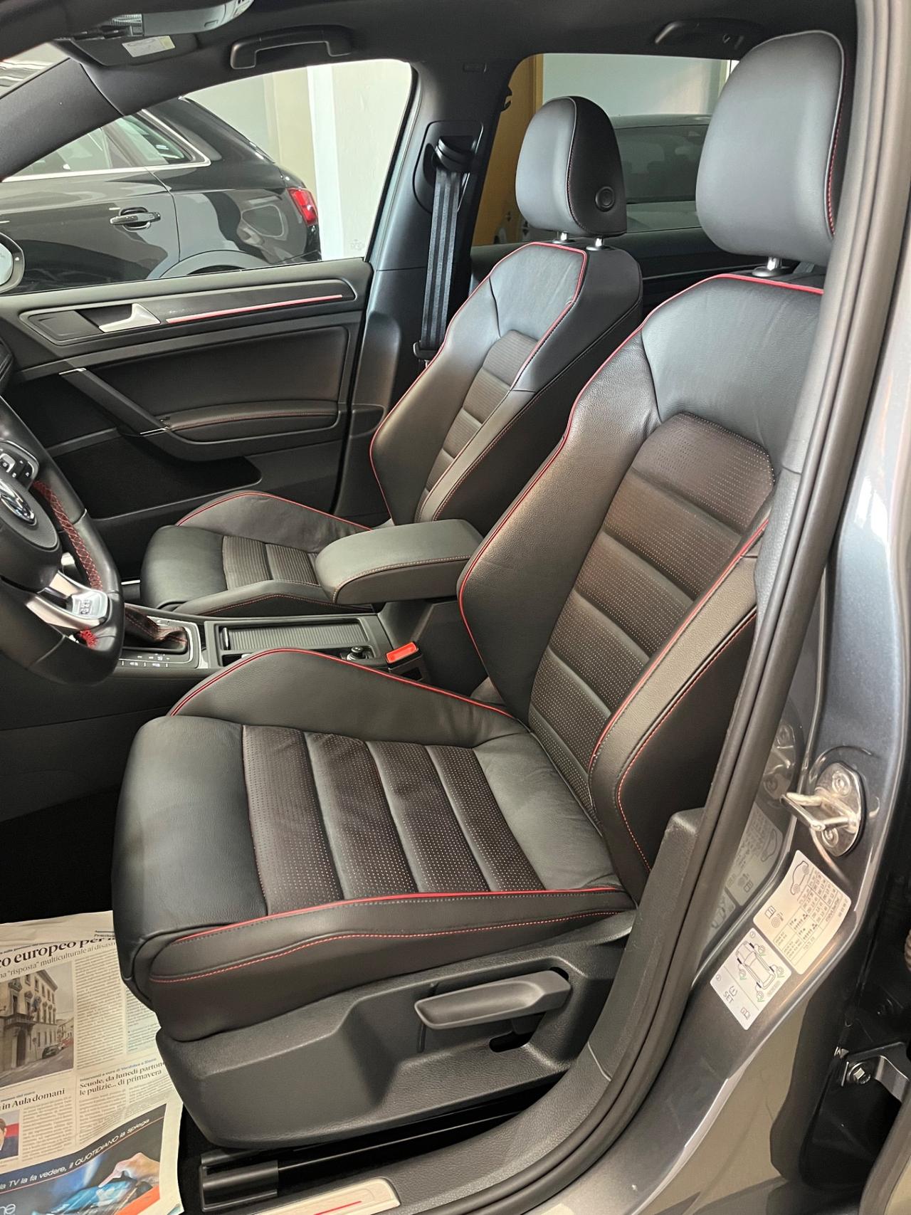 Volkswagen Golf GTI Performance 2.0 245 CV TSI DSG 5p. BMT