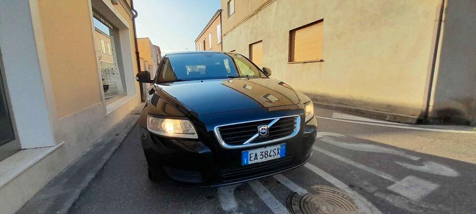 Volvo V50 D2 POLAR