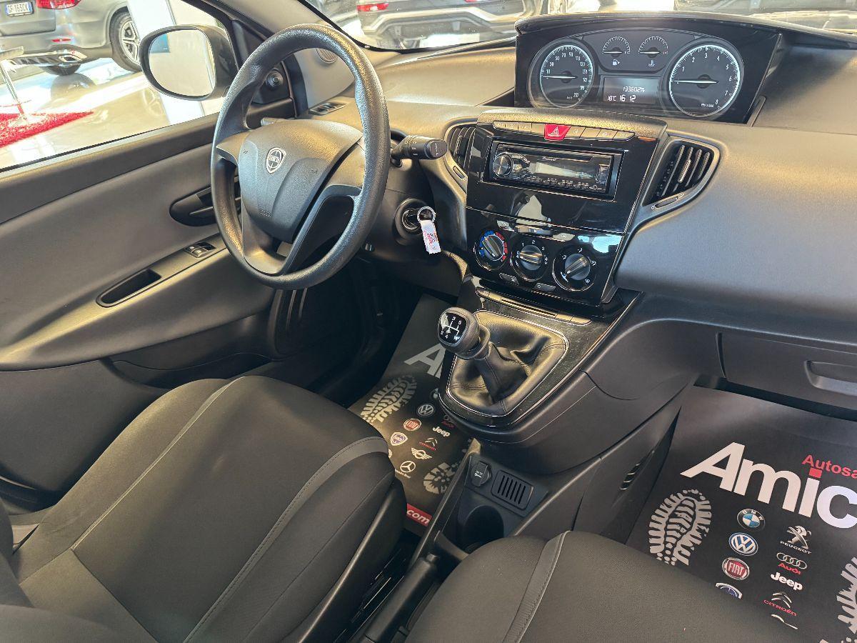 LANCIA Ypsilon 1.2 69 CV 5 porte Gold