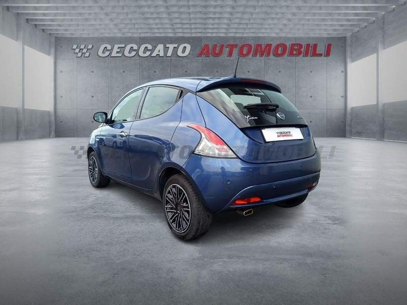 Lancia Ypsilon Ypsilon 1.0 firefly hybrid Gold s&s 70cv 5p.ti