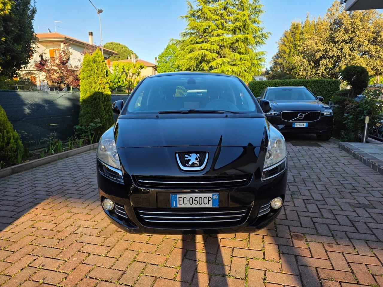 Peugeot 5008 1.6 HDi 110CV Féline