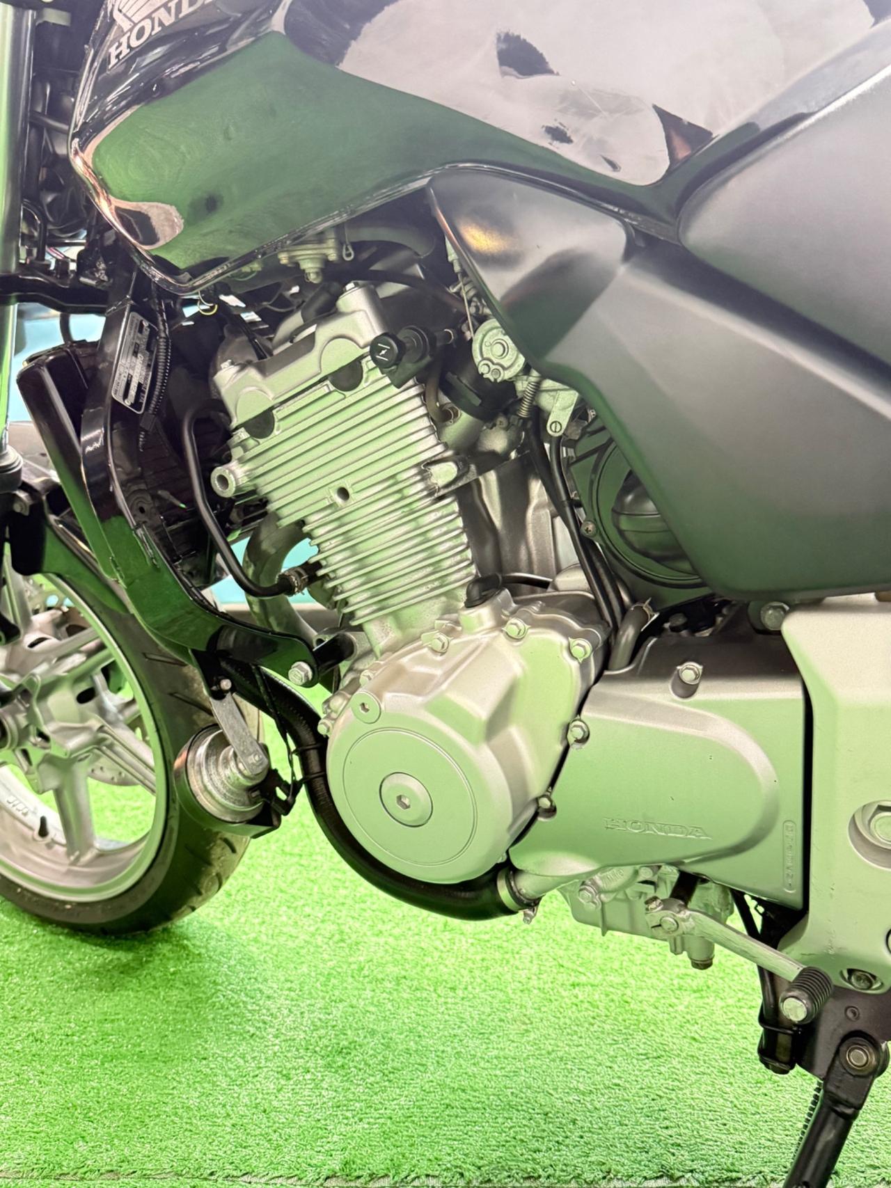 Honda CBF 500