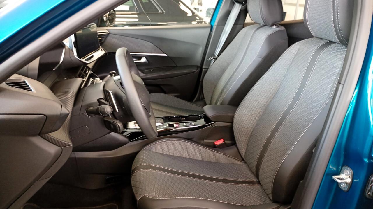 Peugeot 2008 Hybrid 145 e-DCS6 Allure - 2025 - AZIENDALE