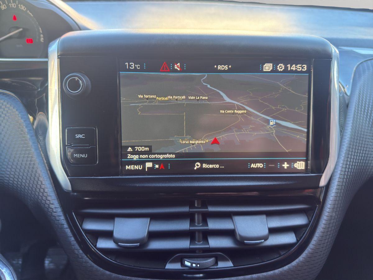 PEUGEOT - 2008 - 1.6 BlueHDi 102cv Black Matt bianco perla