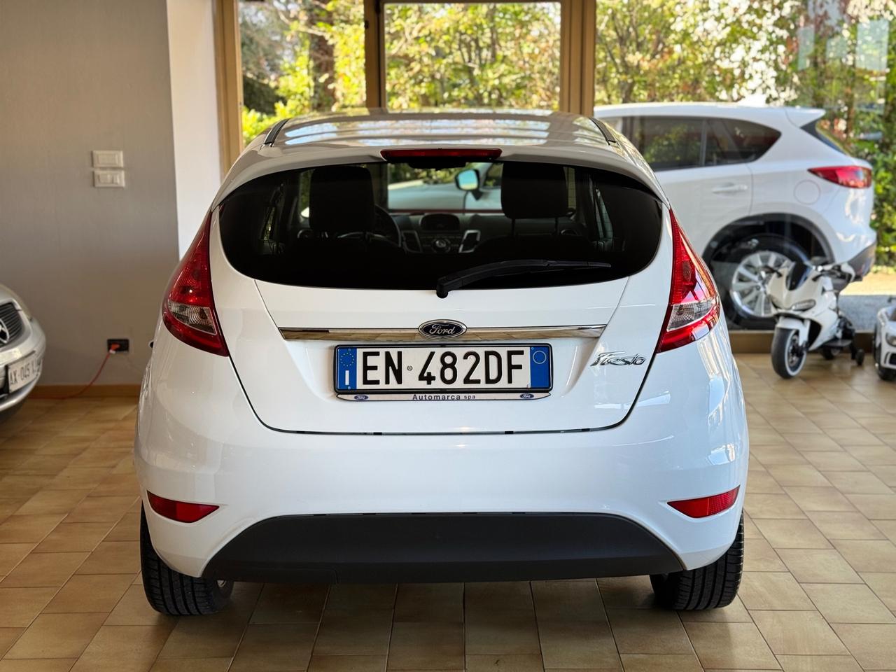 Ford Fiesta 1.4 TDCi 70CV 5 porte Titanium