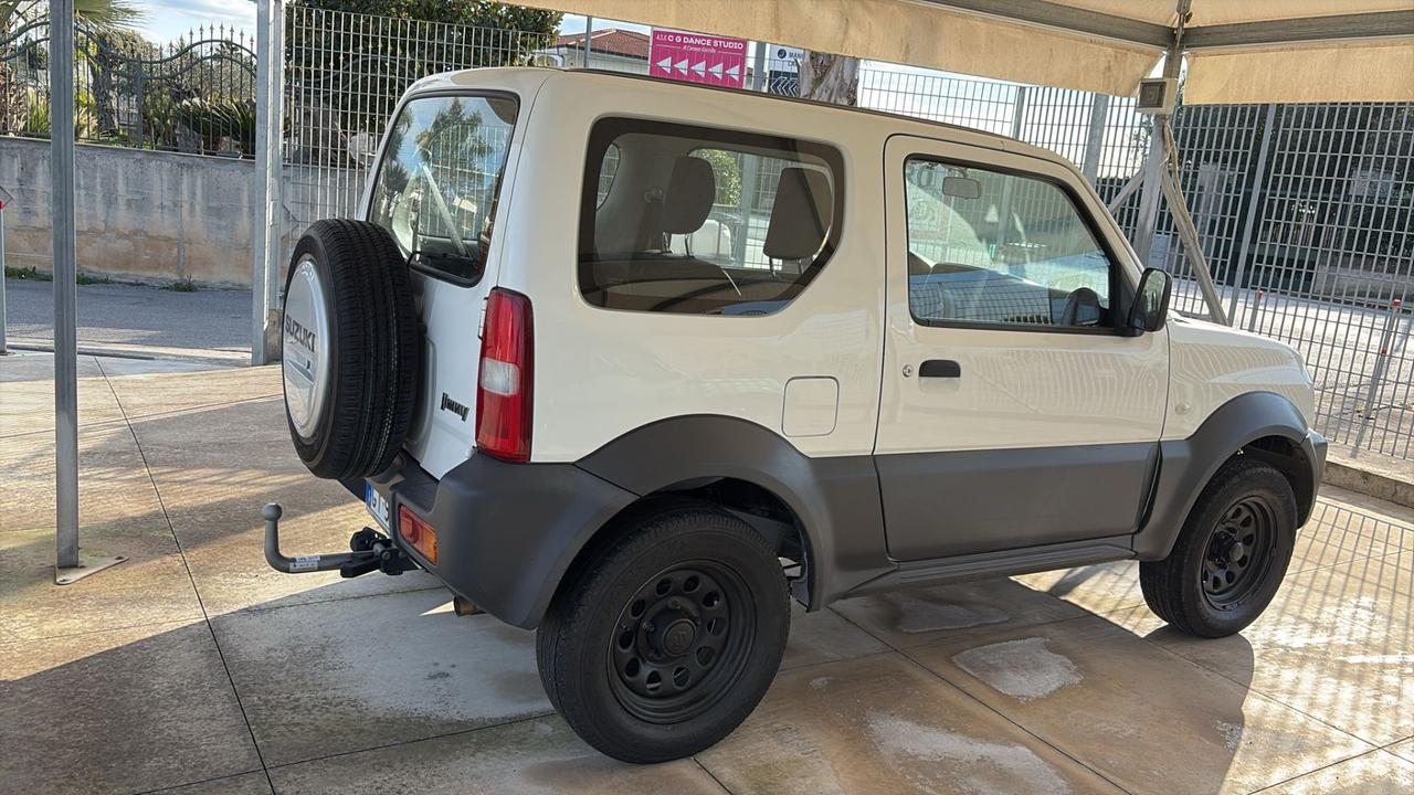 Suzuki Jimny 1.3 4WD Evolution Plus