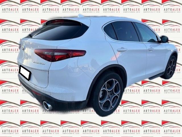 ALFA ROMEO - Stelvio 2.2 t Executive Q4 210cv auto