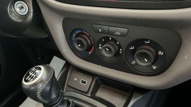FIAT Doblò Doblo 1.4 Fire T-Jet 16v 120cv Lounge my19 Doblo 1.4 Fire T-Jet 16v 120cv Lounge