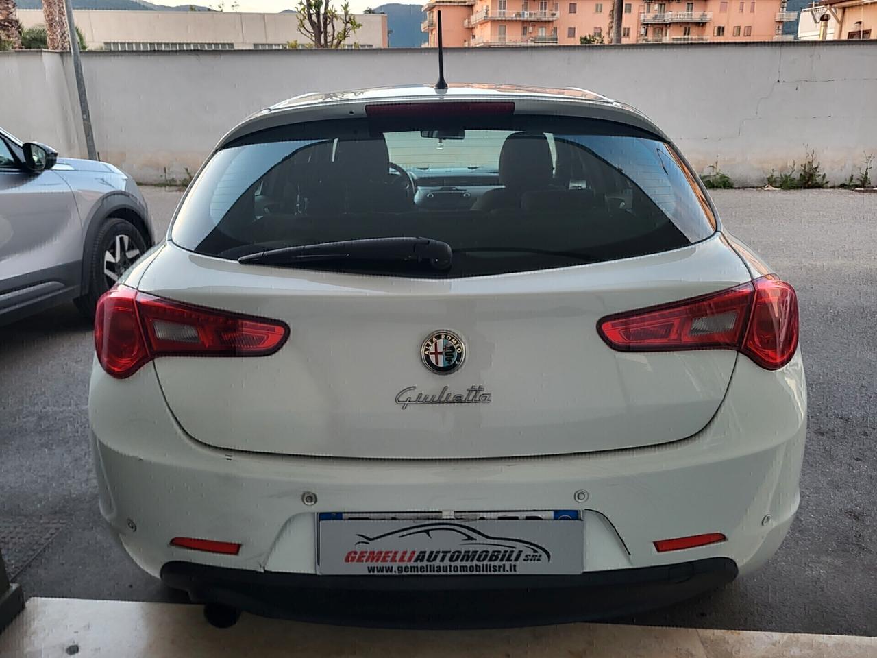 Alfa Romeo Giulietta 1.6 JTDm-2 105 CV Distinctive 05/2011