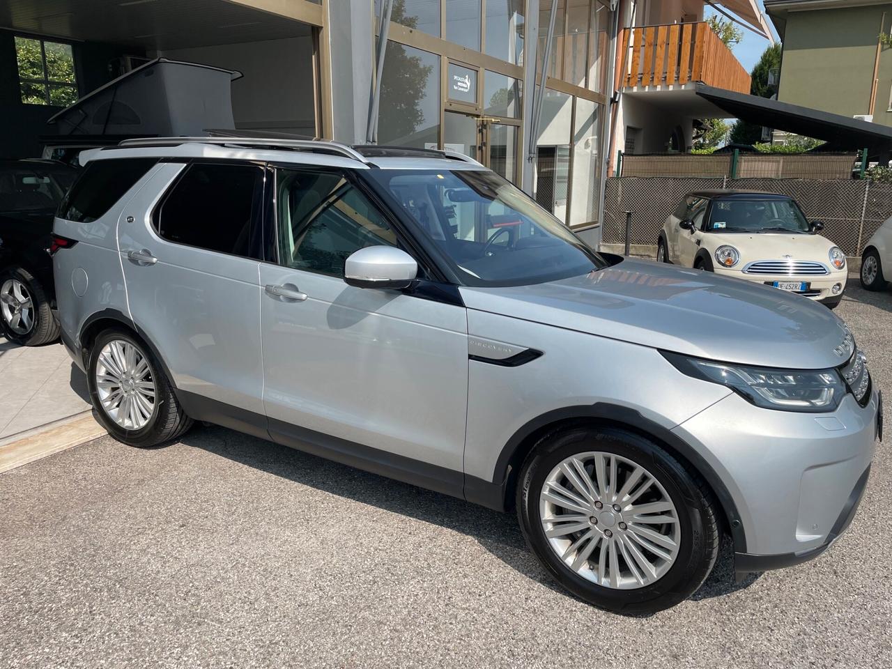 Land Rover Discovery 3.0 SDV6 306 CV SE