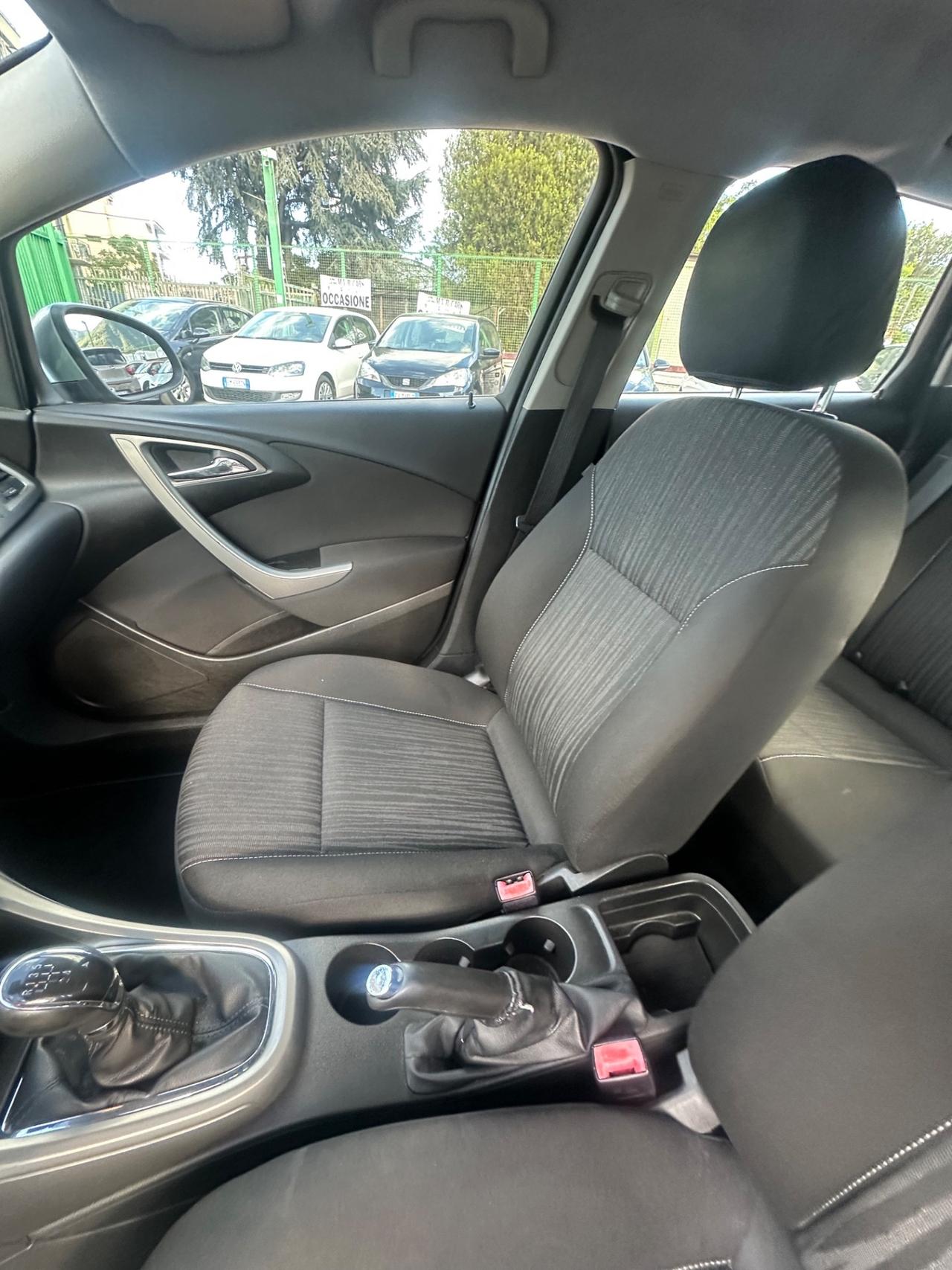 Opel Astra 1.4 100CV Sports Tourer Cosmo