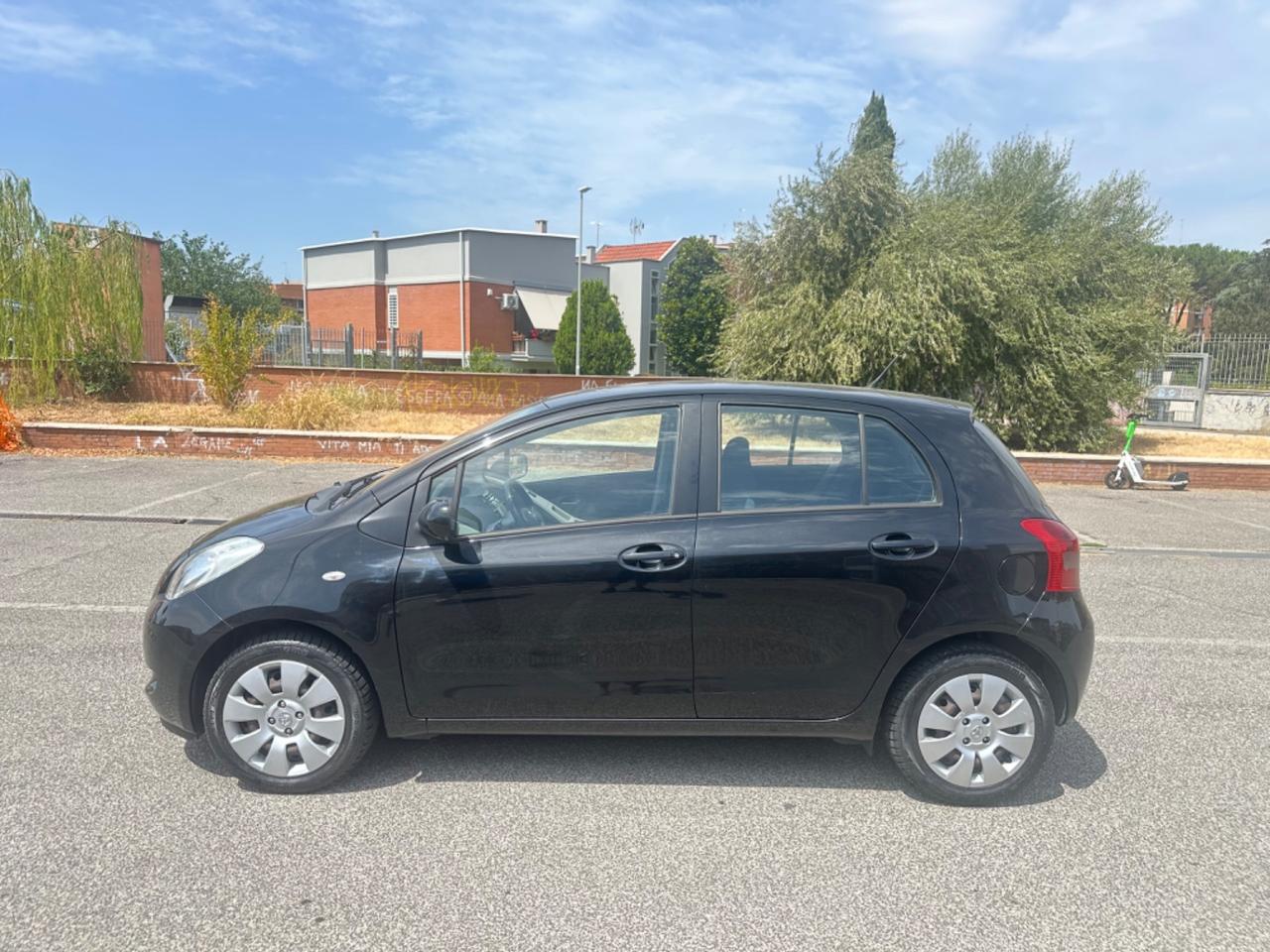 Toyota Yaris 1.0 5p Sol *47.000KM