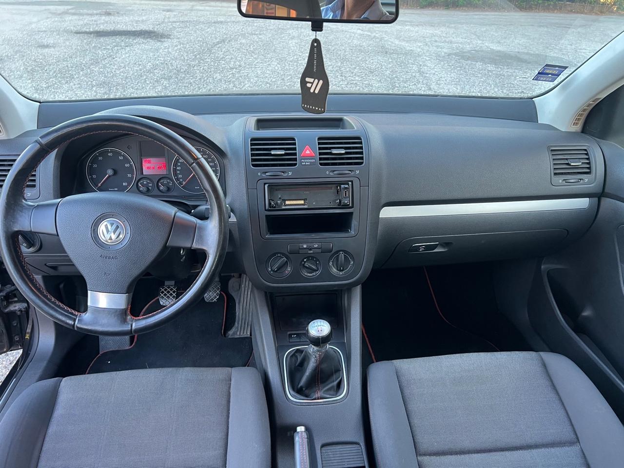 Volkswagen Golf 1.6 16V FSI 5p. Comfortline