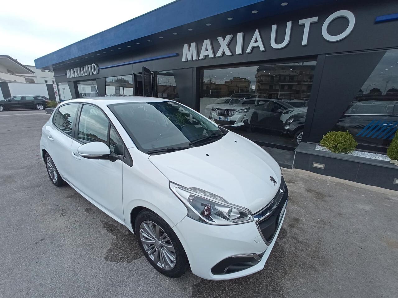 Peugeot 208 allure 2018