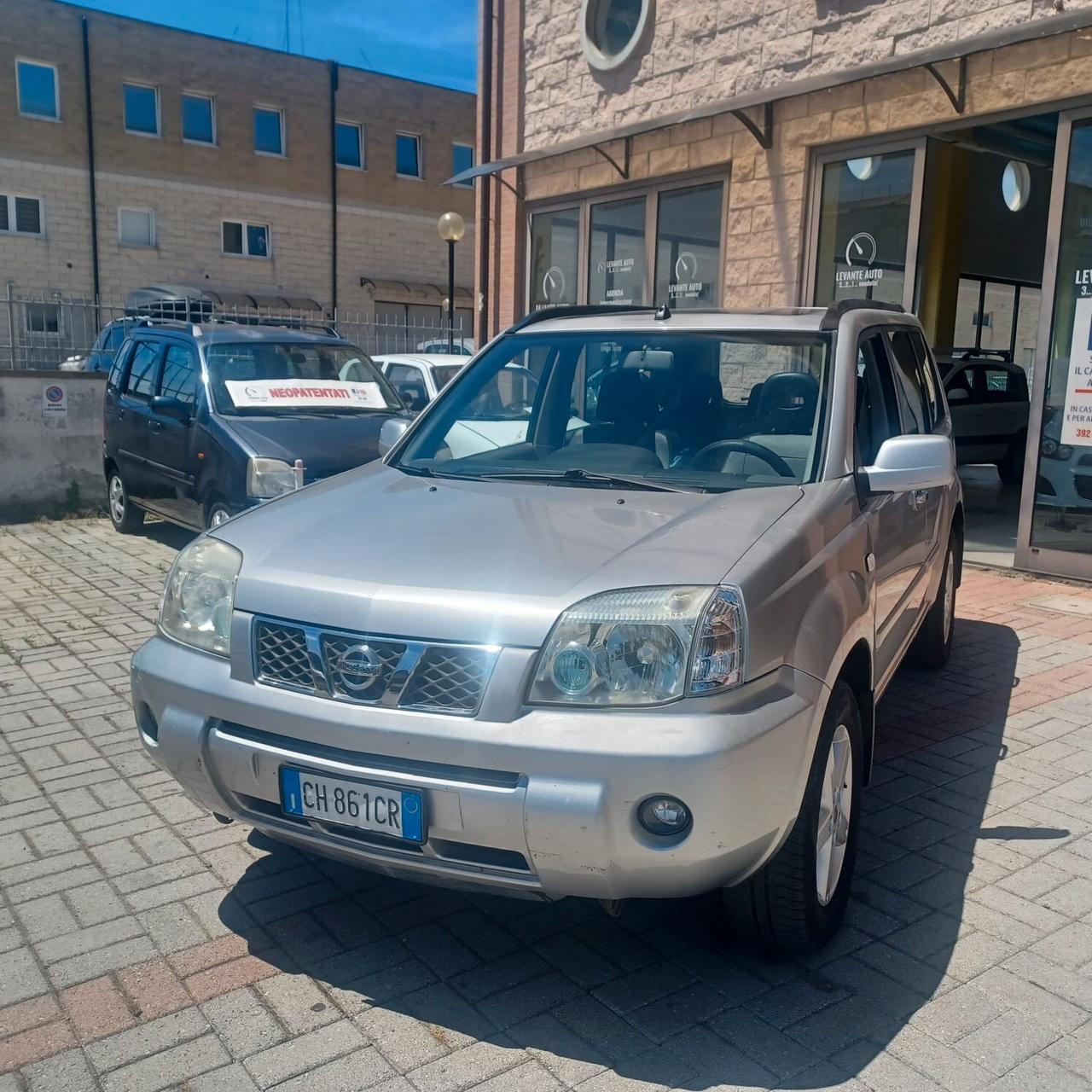 4X4 TETTO PANORAMICO X-TRAIL 2.0 BUONE CONDIZIONI