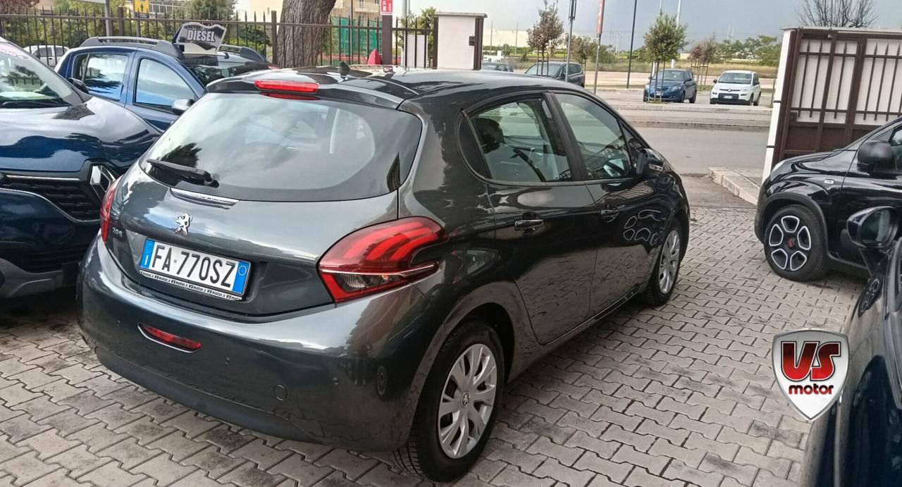 PEUGEOT 208 1.2 BENZ NAVI -PREZZO PROMO