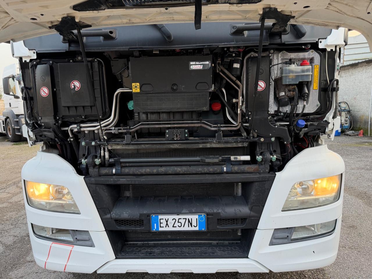 Man tgs 18.440 euro6 motore d26. 2015 manuale