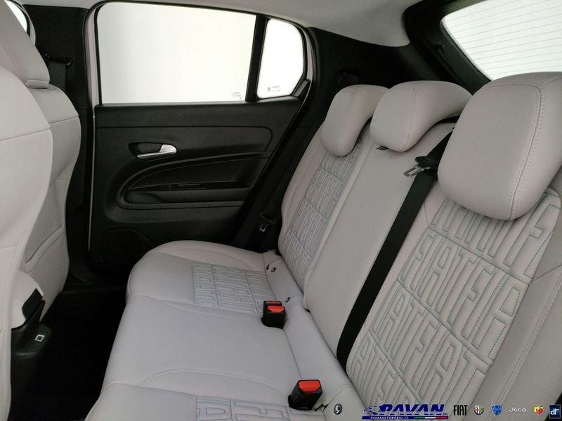 FIAT 600 1.2 Hybrid 110cv La Prima