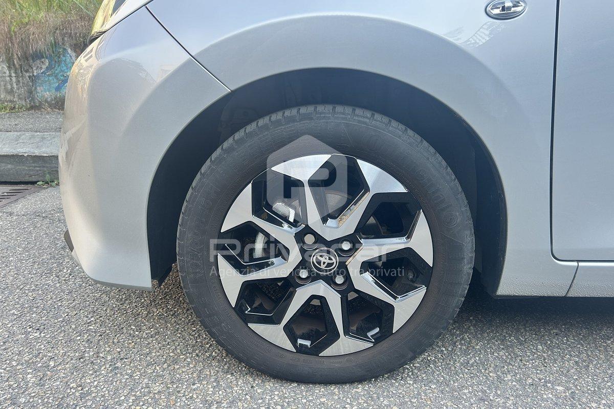 TOYOTA Aygo Connect 1.0 VVT-i 72 CV 5 porte x-play