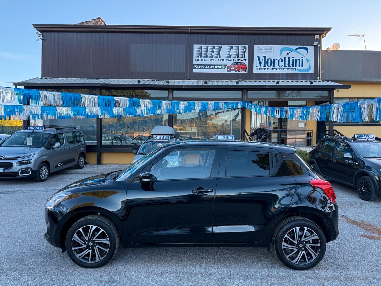 "UNA CHICCA" Suzuki Swift 1.2 Hybrid 4x4 AllGrip Top