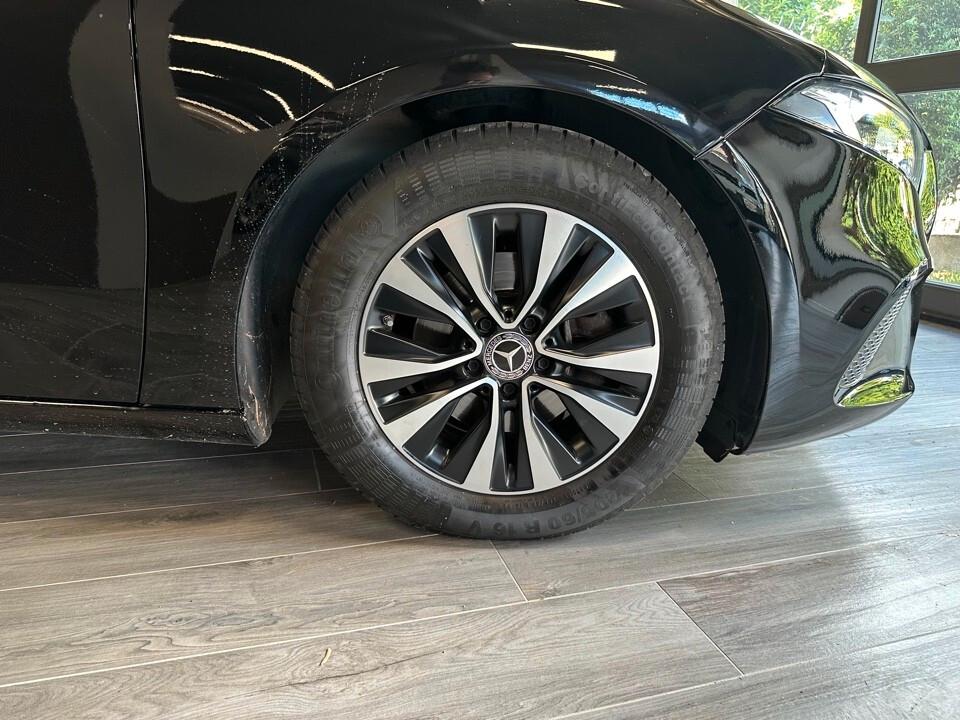 Mercedes A 180 Benzina Business Extra autom