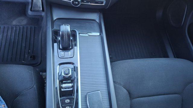VOLVO XC60 B4 (d) AWD Geartronic Business Plus 4x4 AWD