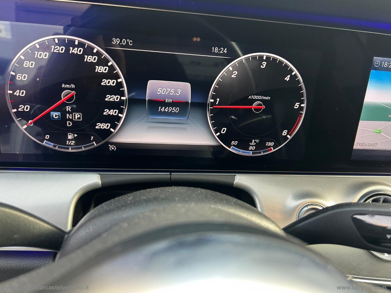 MERCEDES-BENZ E 220 d AMG PREMIUM NIGHT EDITION
