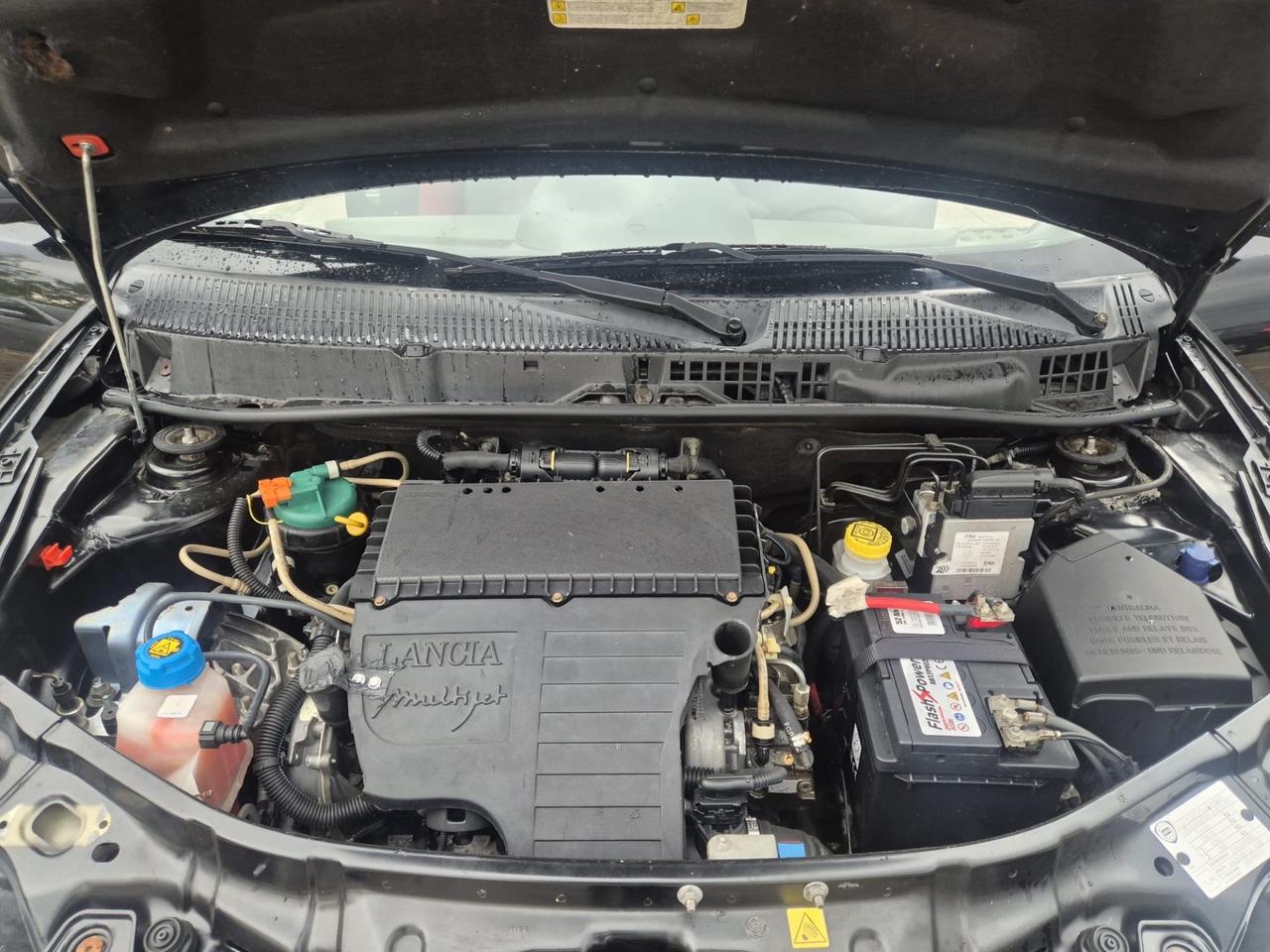 Lancia Ypsilon 1.3 Multijet 16V Argento