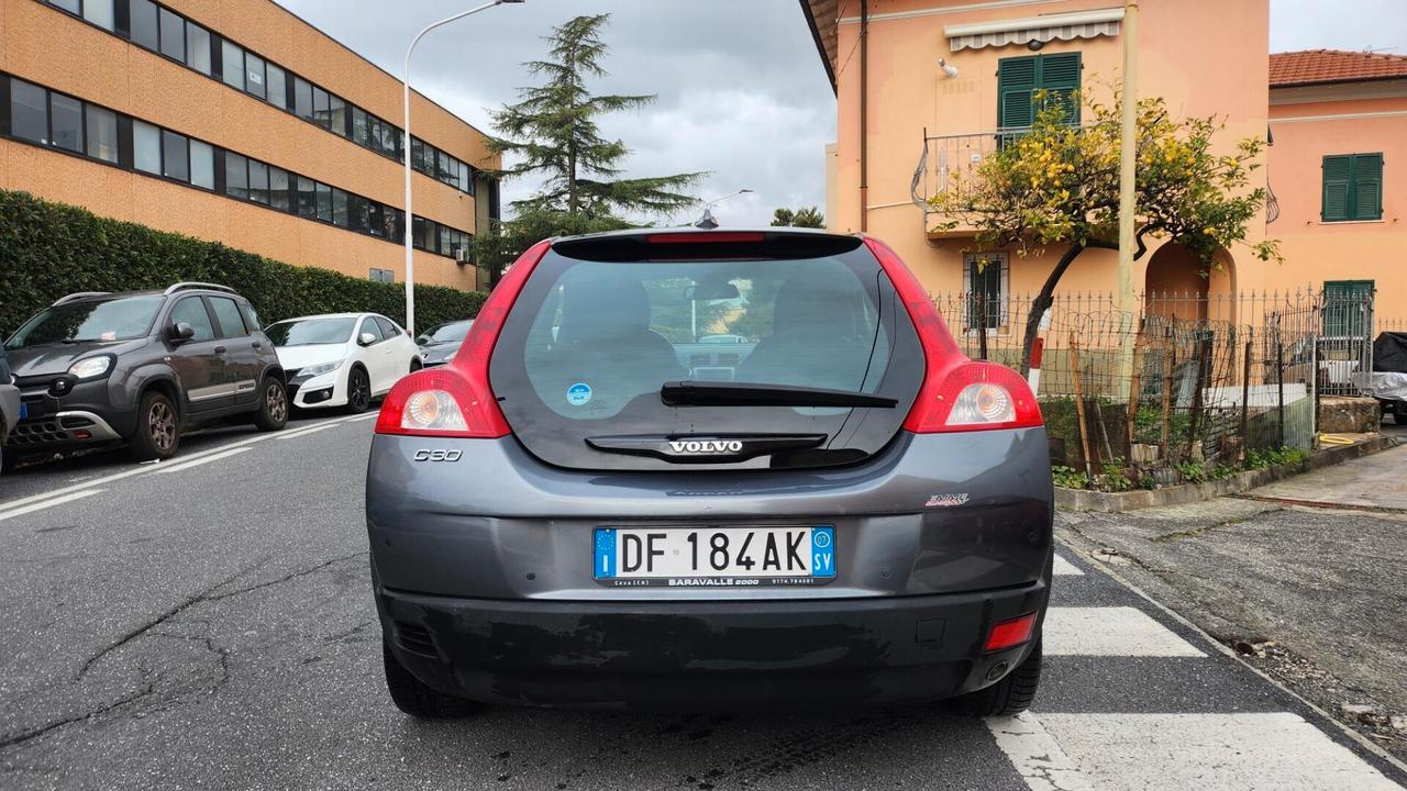Volvo C30 1.6 Momentum