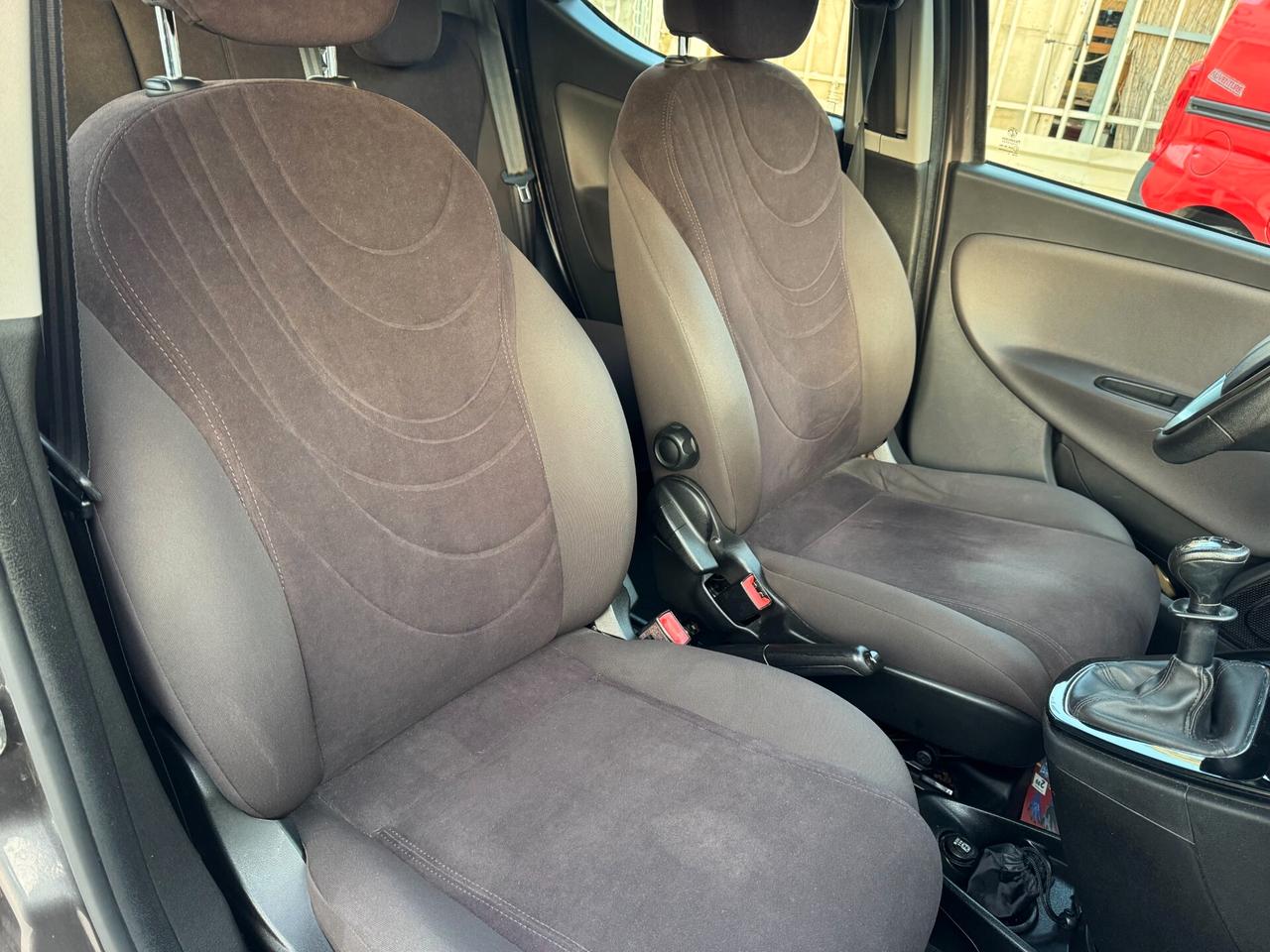 Lancia Ypsilon 1.2 GPL ECOCHIC 5porte