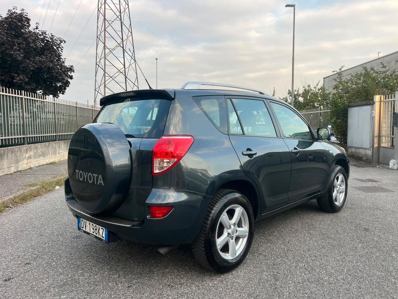Toyota RAV 4 RAV4 2.2 D-4D 136 CV Luxury