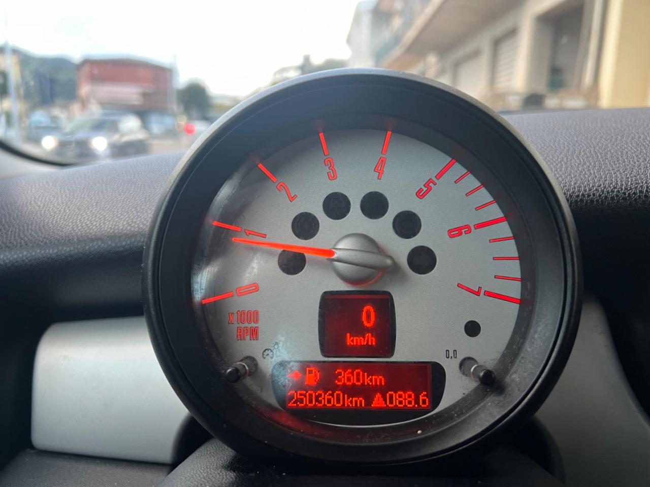 Mini 1.6 16V Cooper D